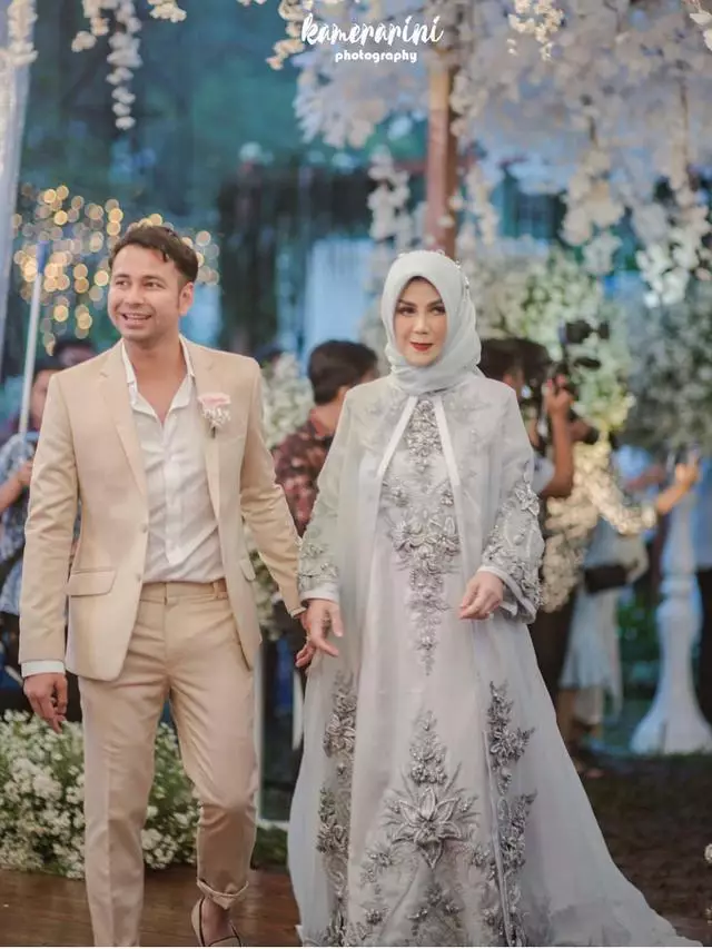 seleb serumah dengan orangtua © 2019 brilio.net