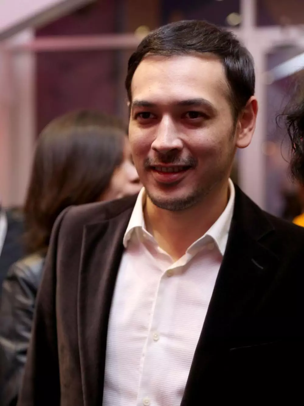 cut tari menikah 12 desember © berbagai sumber cut tari menikah 12 desember © berbagai sumber