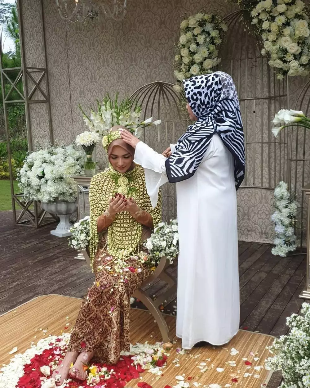 Momen siraman & pengajian Citra Kirana Instagram Momen siraman & pengajian Citra Kirana Instagram