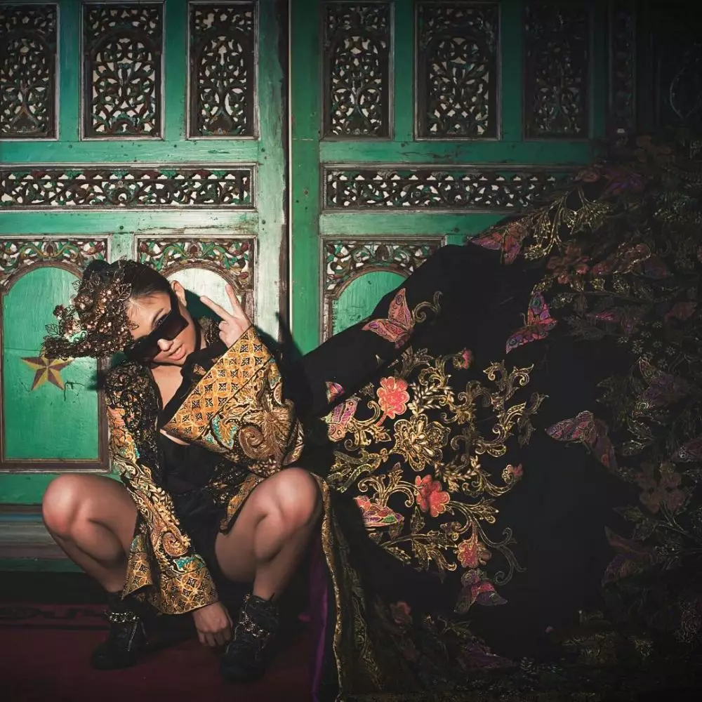 Agnez Mo berkebaya  Instagram 