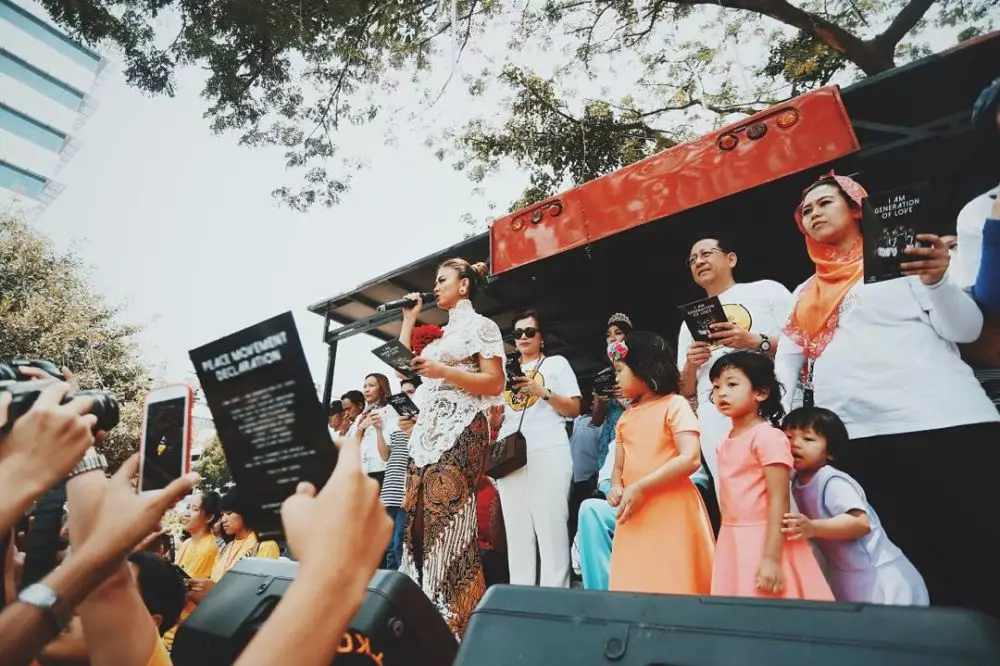 Agnez Mo berkebaya  Instagram 