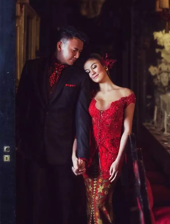 Agnez Mo berkebaya  Instagram 