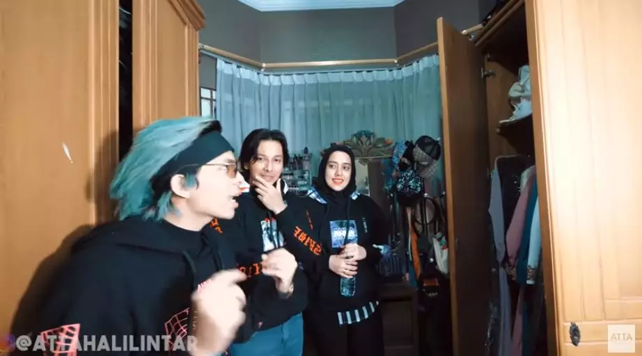 Penampakan walk in closet seleb ganteng Instagram  Penampakan walk in closet seleb ganteng Instagram