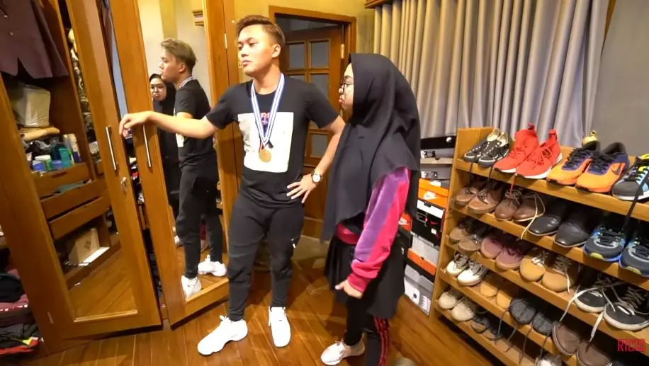 Penampakan walk in closet seleb ganteng Instagram  Penampakan walk in closet seleb ganteng Instagram