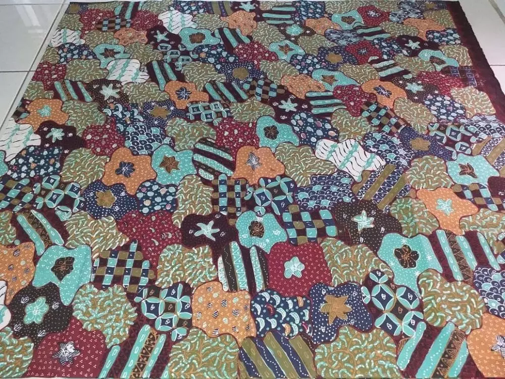 12 Jenis batik di Indonesia dan penjelasan filosofi motifnya Instagram/@oesmanheriyanto  @jaelani_jo 12 Jenis batik di Indonesia dan penjelasan filosofi motifnya Instagram/@oesmanheriyanto  @jaelani_jo
