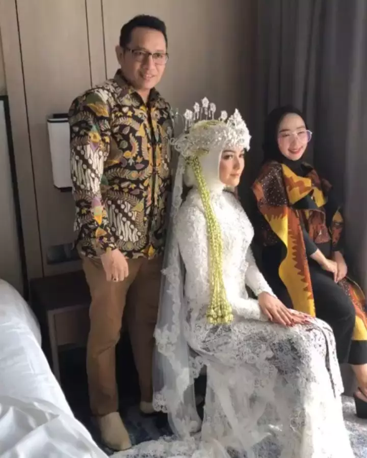 momen akad nikah Ciki dan Rezky © 2019 instagram.com momen akad nikah Ciki dan Rezky © 2019 instagram.com