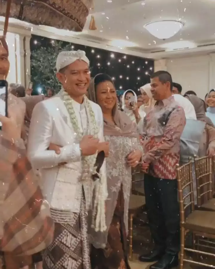 momen akad nikah Ciki dan Rezky © 2019 instagram.com momen akad nikah Ciki dan Rezky © 2019 instagram.com