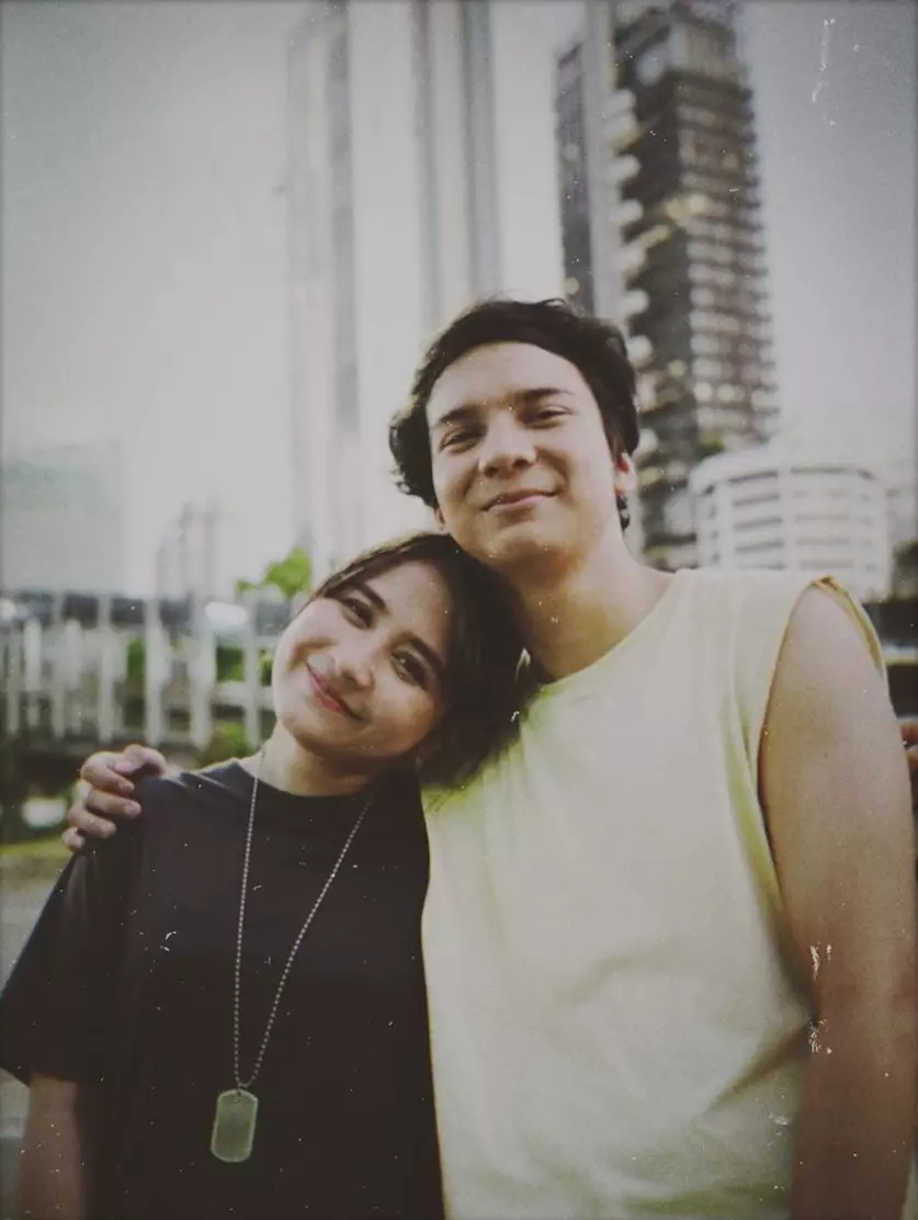 Prilly dan Endy Arfian  Instagram 