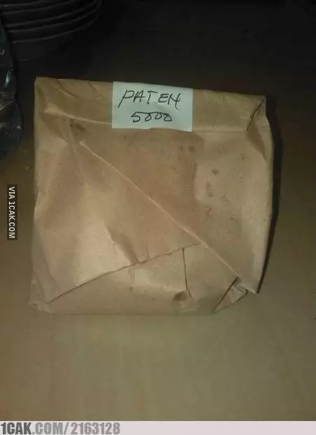 tulisan nyeleneh di bungkus makanan © 2019 1cak.com