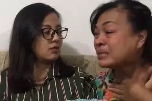 Reaksi ibu Paula lihat Baim Wong ke rumah mantan, nangis