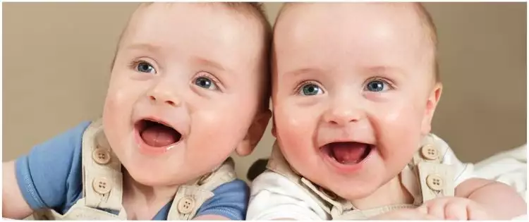 9 Cara membuat anak kembar tanpa ada garis keturunan