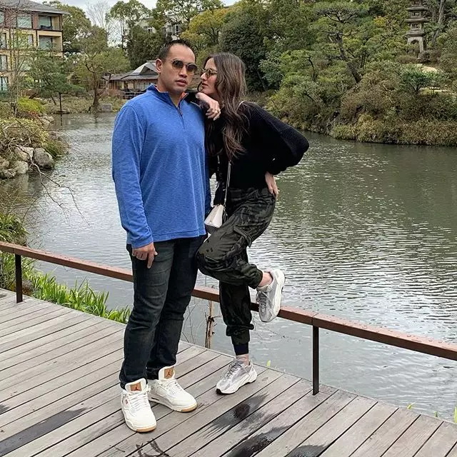 ardi bakrie masak buat nia Instagram