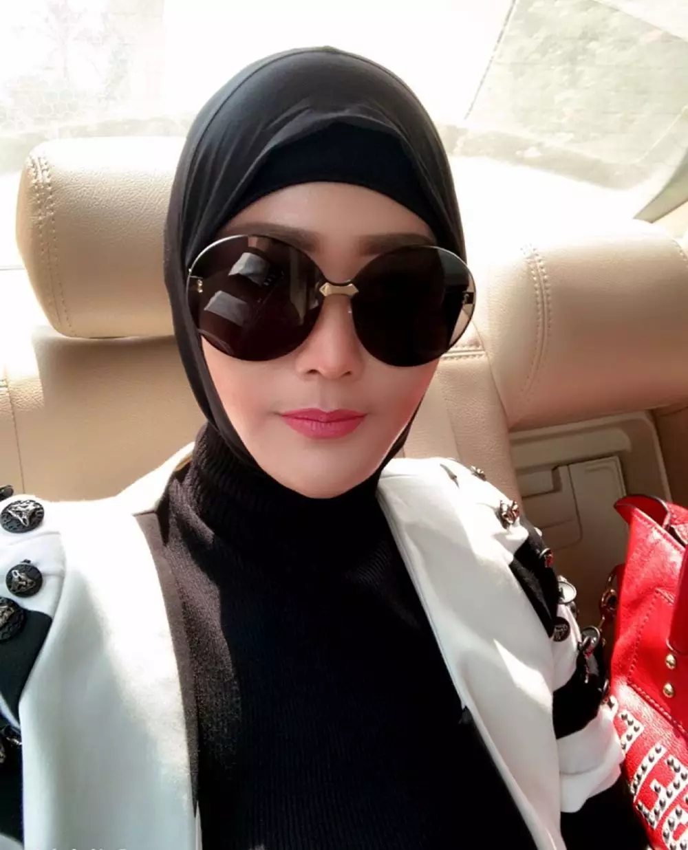 Inul tampil berhijab  Instagram  Inul tampil berhijab  Instagram