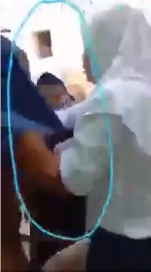 Viral guru dan murid berantem gara-gara HP disita, bikin miris YouTube/ @Video Facebook