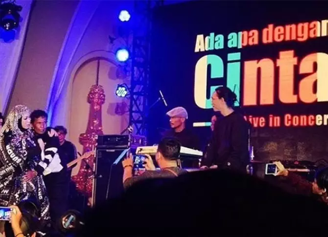 pertemuan melly dengan umar Instagram pertemuan melly dengan umar Instagram