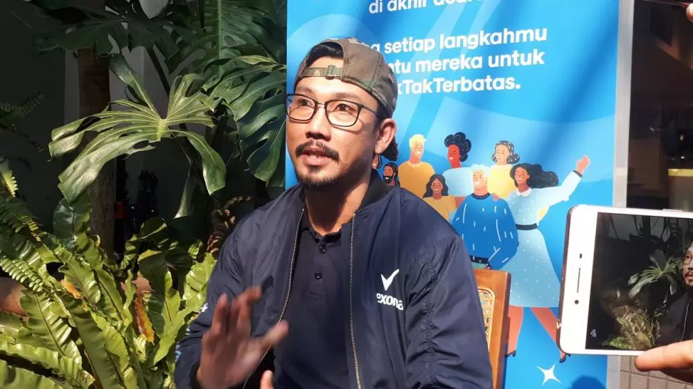 identitas calon istri denny sumargo  Liputan6