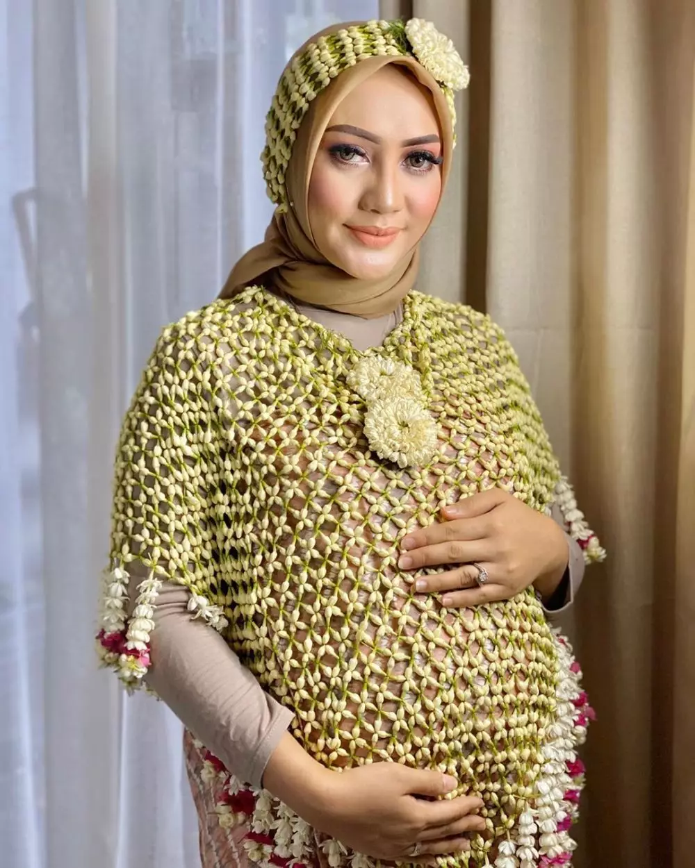 Potret tasyakuran 7 bulanan Lita Masterchef Instagram/@yulitamci5real