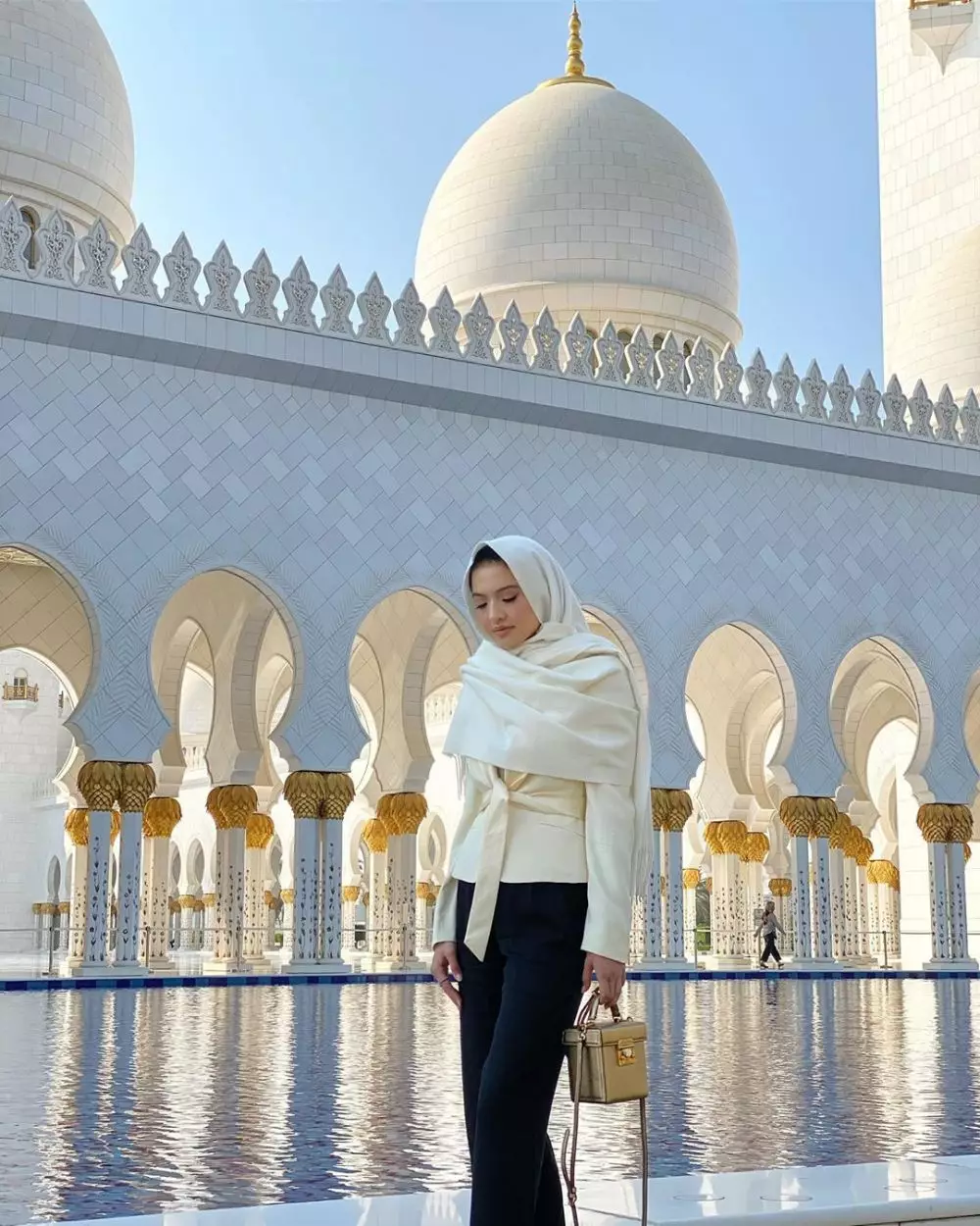 Raline Shah di Abu Dhabi  Instagram  Raline Shah di Abu Dhabi  Instagram