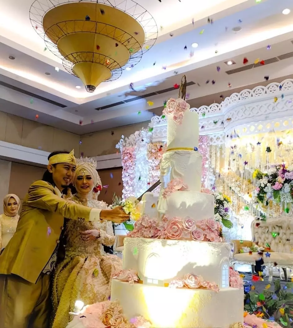 Momen pernikahan kedua Ade Jigo Instagram 