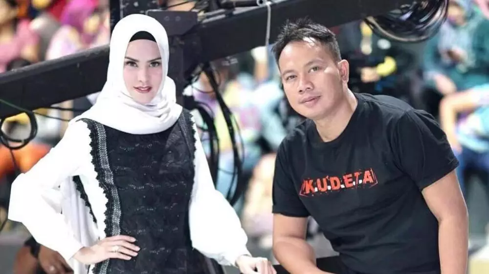 angel lelga diminta balikan Instagram