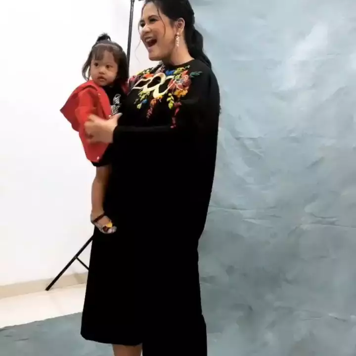 kahiyang sedah pemotretan © 2019 brilio.net kahiyang sedah pemotretan © 2019 brilio.net