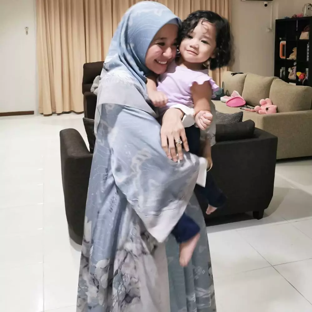 Beda gaya keseharian 10 seleb yang jadi istri pengusaha instagram 