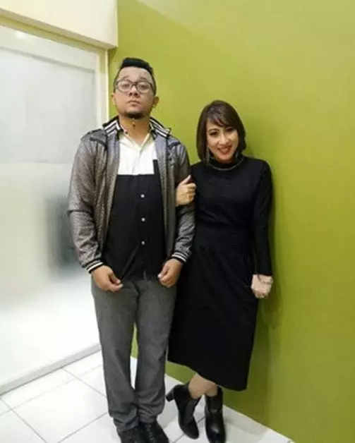 potret mesra Adit & Nia AFI Instagram potret mesra Adit & Nia AFI Instagram