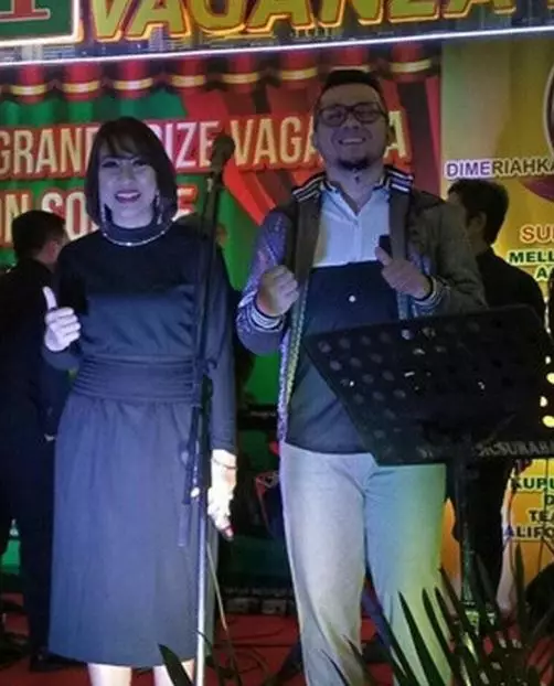 potret mesra Adit & Nia AFI Instagram potret mesra Adit & Nia AFI Instagram