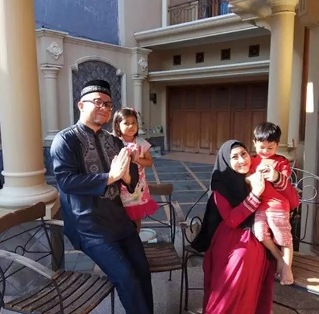 potret mesra Adit & Nia AFI Instagram potret mesra Adit & Nia AFI Instagram