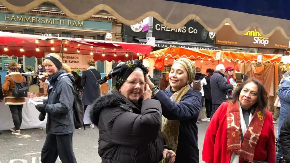 Ayu azhari pakai kain tenun NTT Instagram Ayu azhari pakai kain tenun NTT Instagram