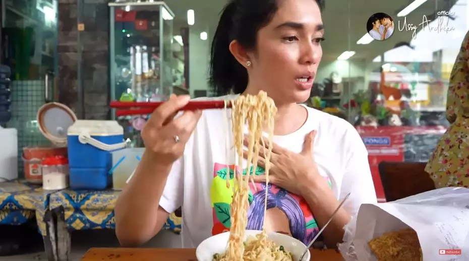 Keseharian Ussy Sulistiawaty Instagram & YouTube 