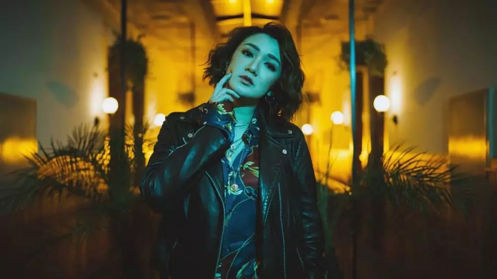 pesona Melly Mono gantikan Tantri Kotak © 2019 instagram.com pesona Melly Mono gantikan Tantri Kotak © 2019 instagram.com