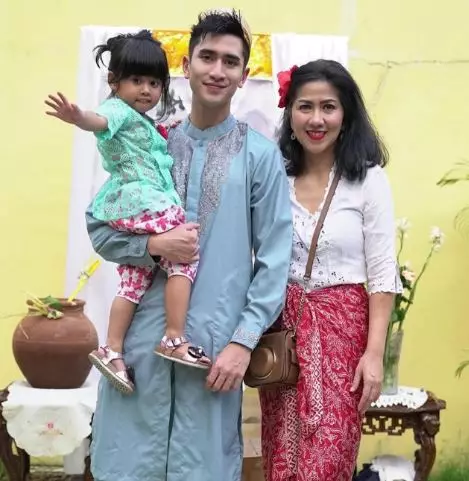 verrel bramasta bareng adik angkat  Instagram