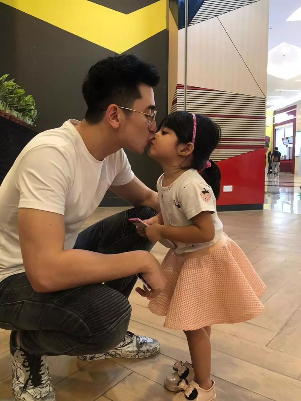 verrel bramasta bareng adik angkat  Instagram