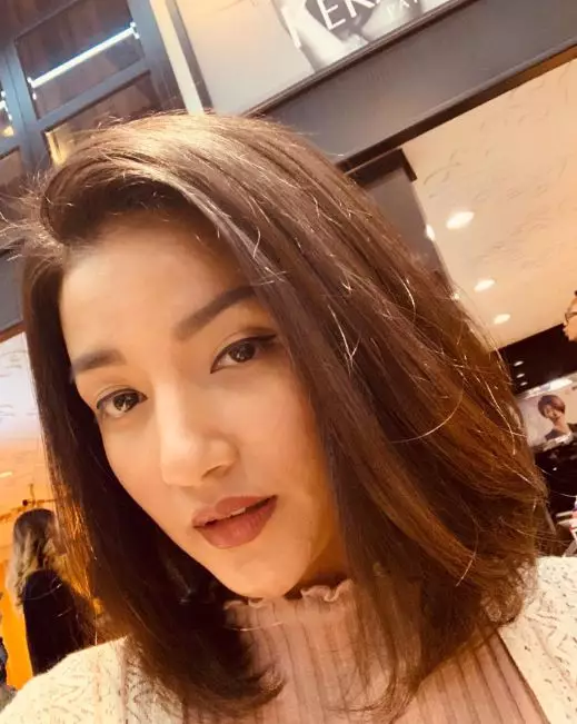 tsania marwa rambut sebahu  Instagram