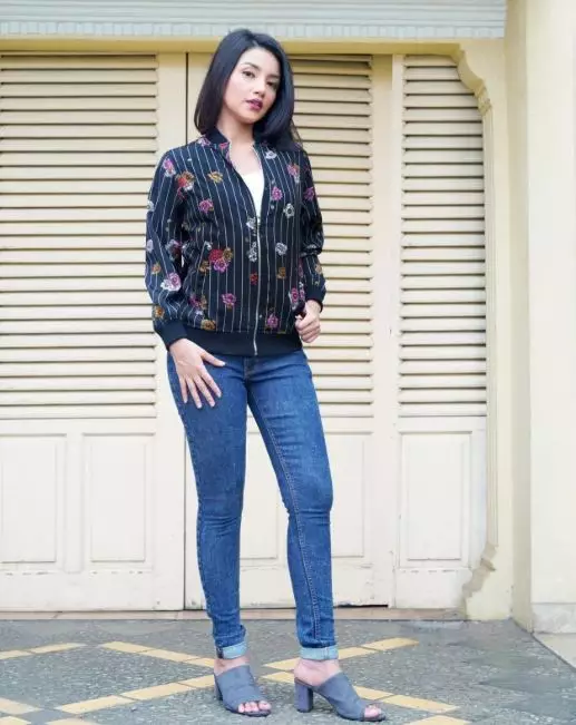 tsania marwa rambut sebahu  Instagram