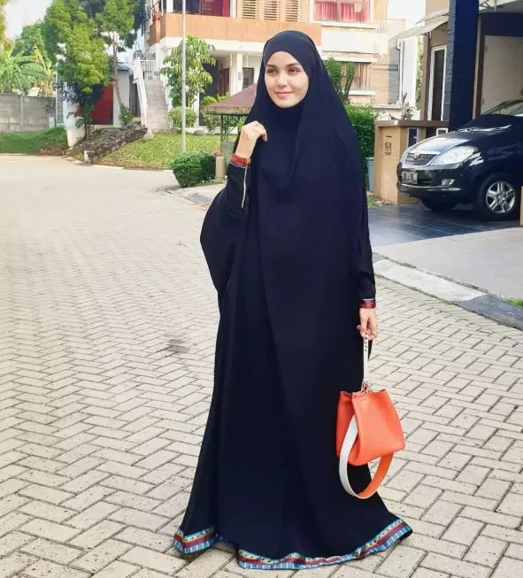 potret terbaru nadya almira Instagram