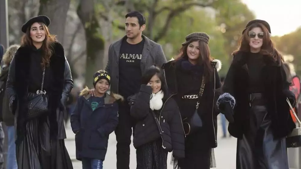 pesona ibu tania nadira  Instagram pesona ibu tania nadira  Instagram