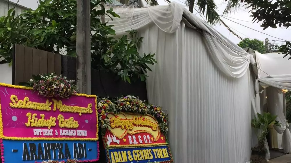 fakta pernikahan cut tari  Istimewa