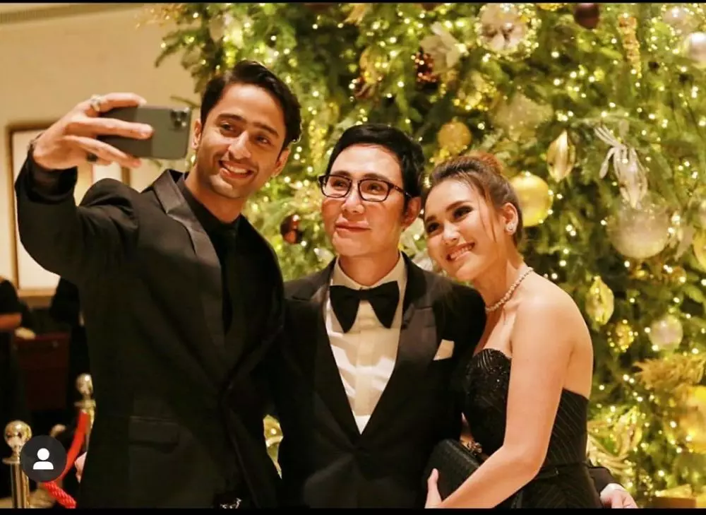 Ayu Ting Ting foto bareng Shaheer Sheikh © 2019 instagram.com