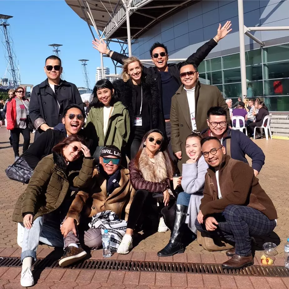 istri daniel bareng seleb lain  Instagram 