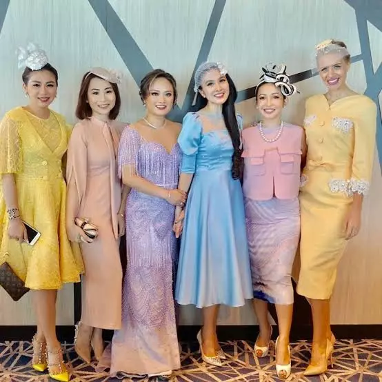 istri daniel bareng seleb lain  Instagram 