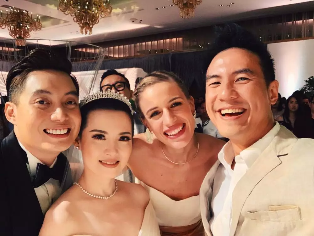 istri daniel bareng seleb lain  Instagram 