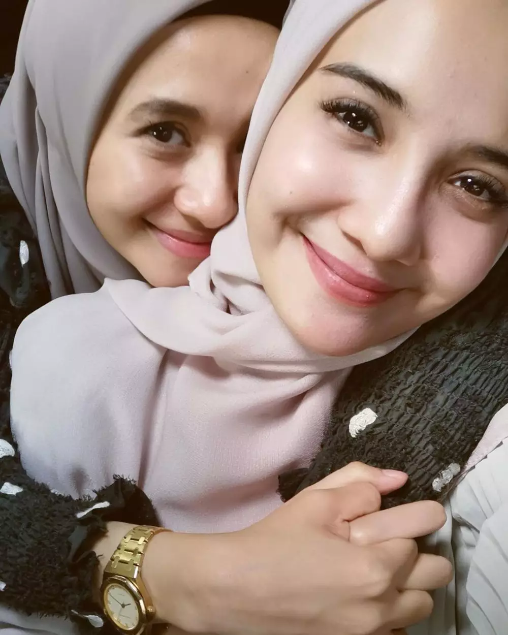 Zaskia dan Bella  Instagram  Zaskia dan Bella  Instagram
