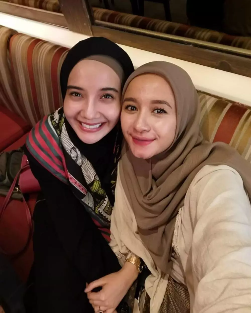 Zaskia dan Bella  Instagram  Zaskia dan Bella  Instagram