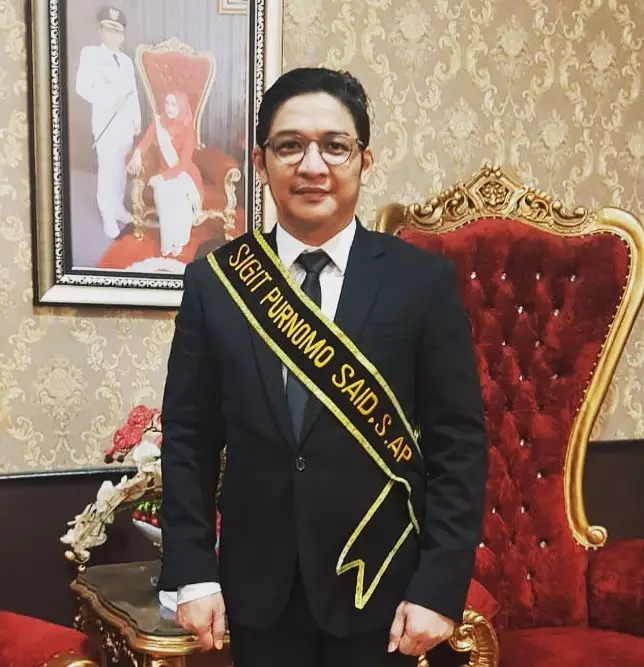 Pasha sidang skripsi  Instagram  Pasha sidang skripsi  Instagram
