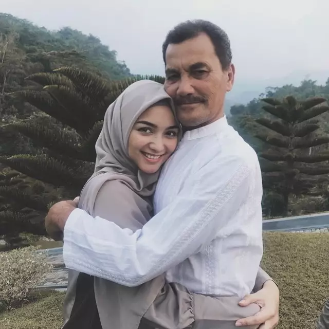 Jarang terekspos, ini 8 Momen Citra Kirana dengan ayahnya Instagram 