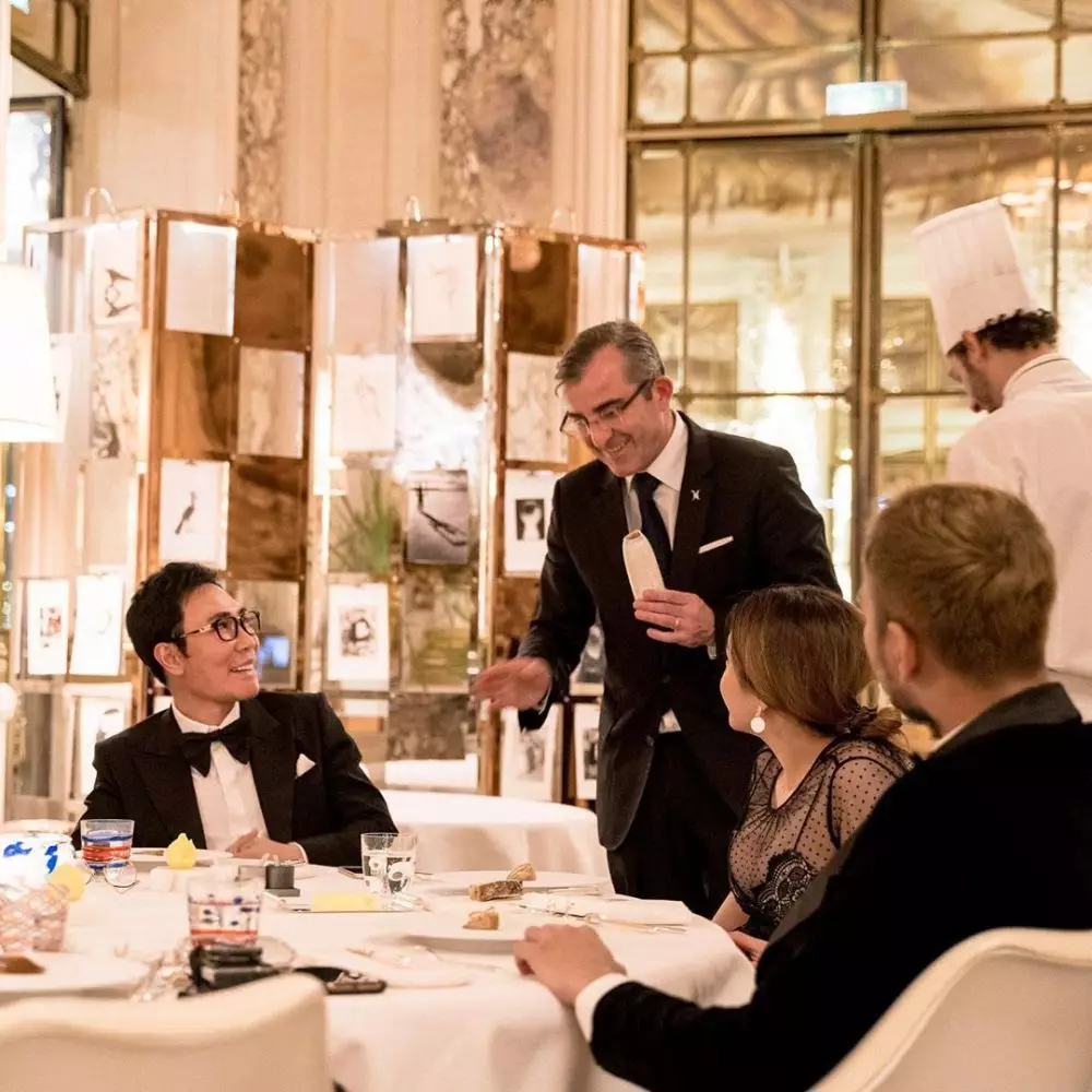 Ultah Otis di Paris  Instagram 