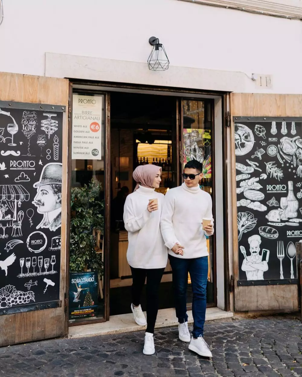 Rezky dan ciki baju couple  Instagram & YouTube  Rezky dan ciki baju couple  Instagram & YouTube