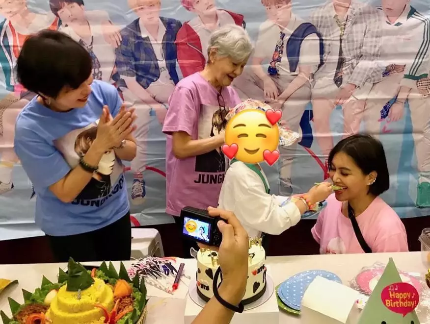 kejutan ultah anak denada © 2019 brilio.net kejutan ultah anak denada © 2019 brilio.net